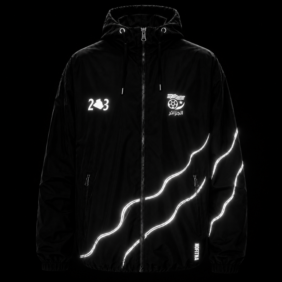 Veste Algérie 213 noire illuminée au flash, vue de face